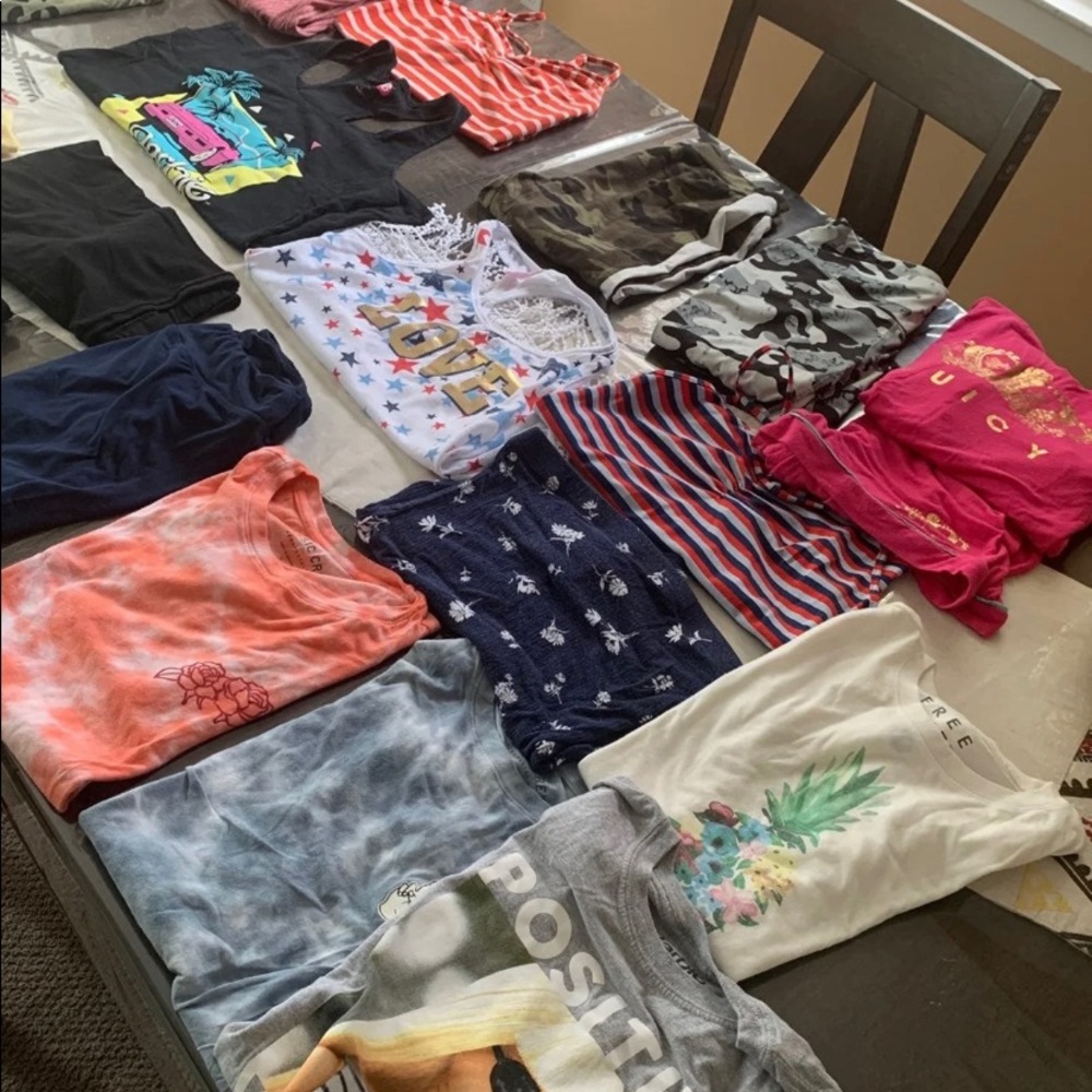 Clothes - Picture 3 of 5